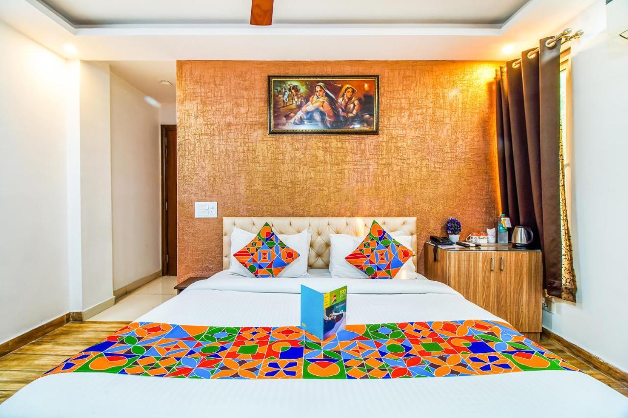 Royal Comfort Castle New Delhi Bagian luar foto
