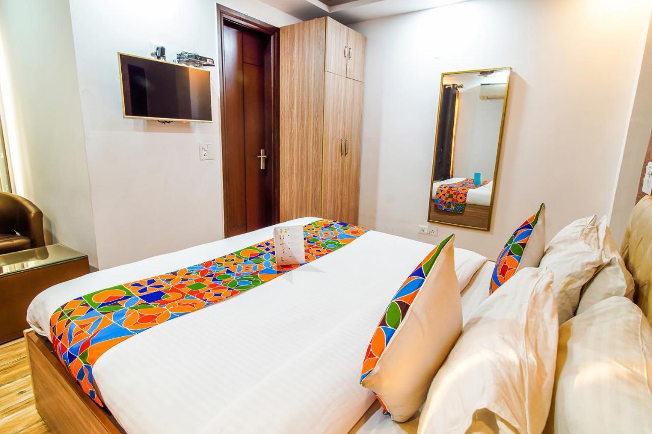 Royal Comfort Castle New Delhi Bagian luar foto
